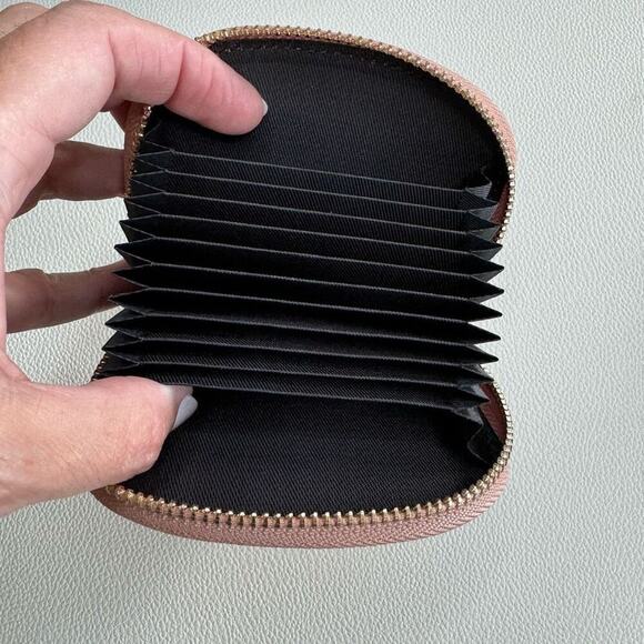 Boston Terrier Women’s Pink Leather Wallet Dog Wallet Coin Purse Card Holder NEW - Picture 3 of 3